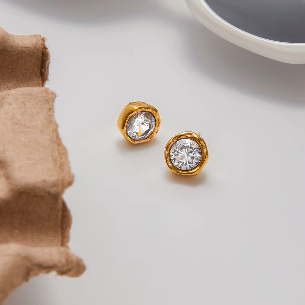 Lumi — Classic Zircon Studs